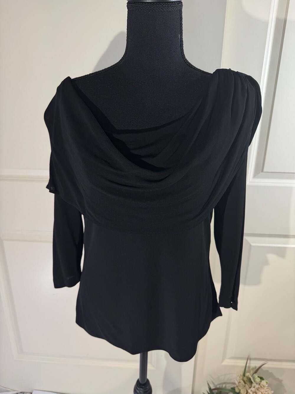 Karen Kane Lifestyle Black Long Sleeve Draped Off Shoulder Top Medium